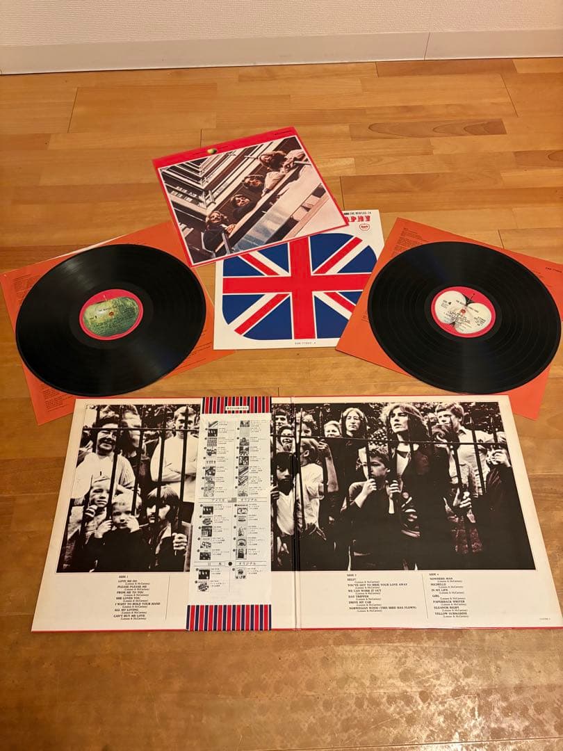 The Beatles 1962-1966 2LP Red Album Japan Pressing w/ Obi & Poster Complete