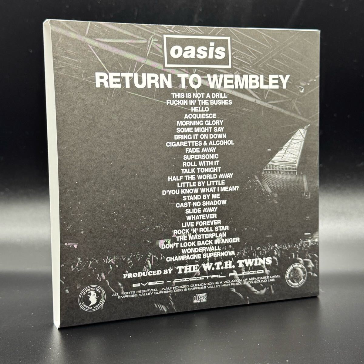 OASIS Wembley Nights Forever 4CD Limited Edition Beatles Style Live Box Set Used | Japansoundstore