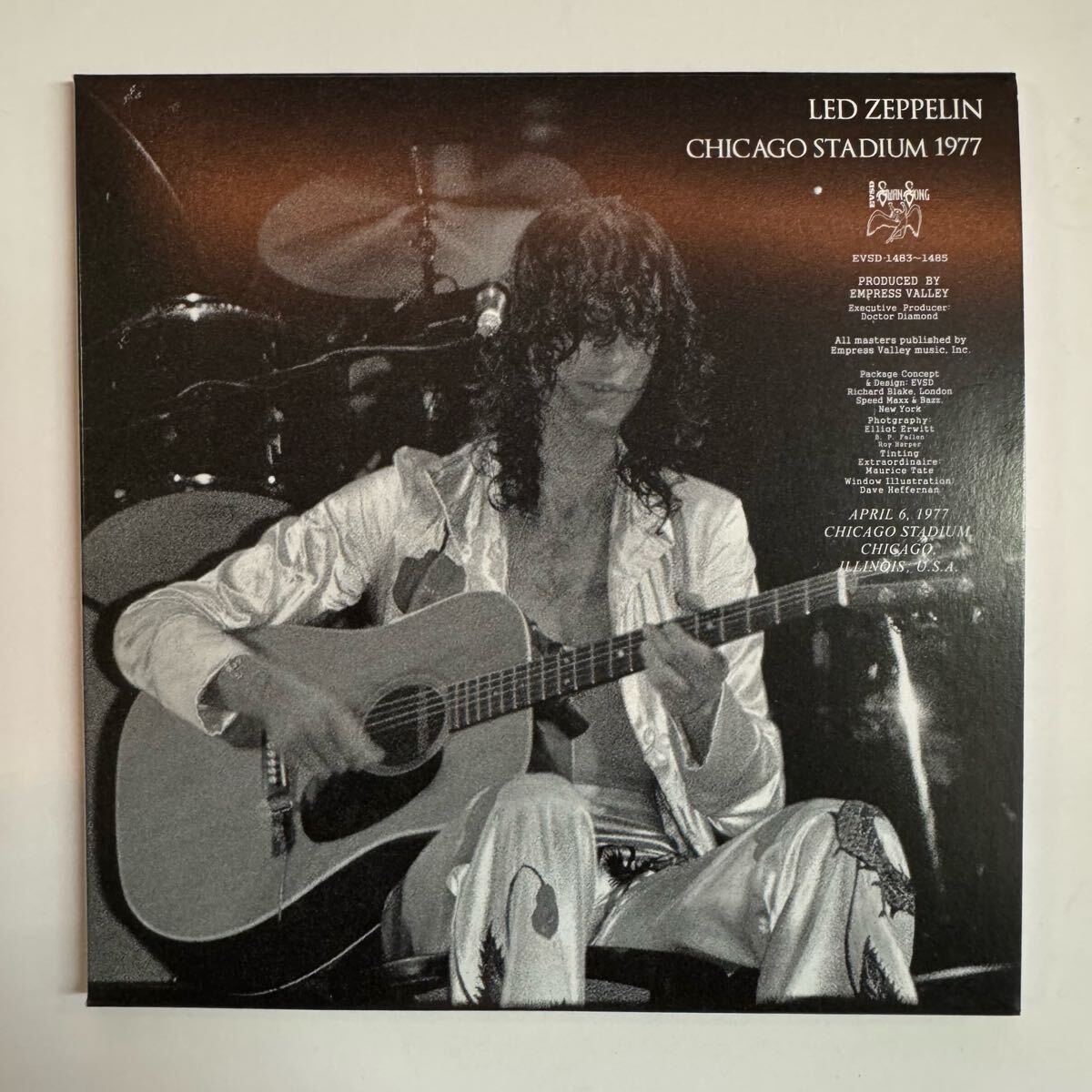 Led Zeppelin / Chicago Fire 9CD Box Set - 1977 Live Chicago Performance Used | Japansoundstore