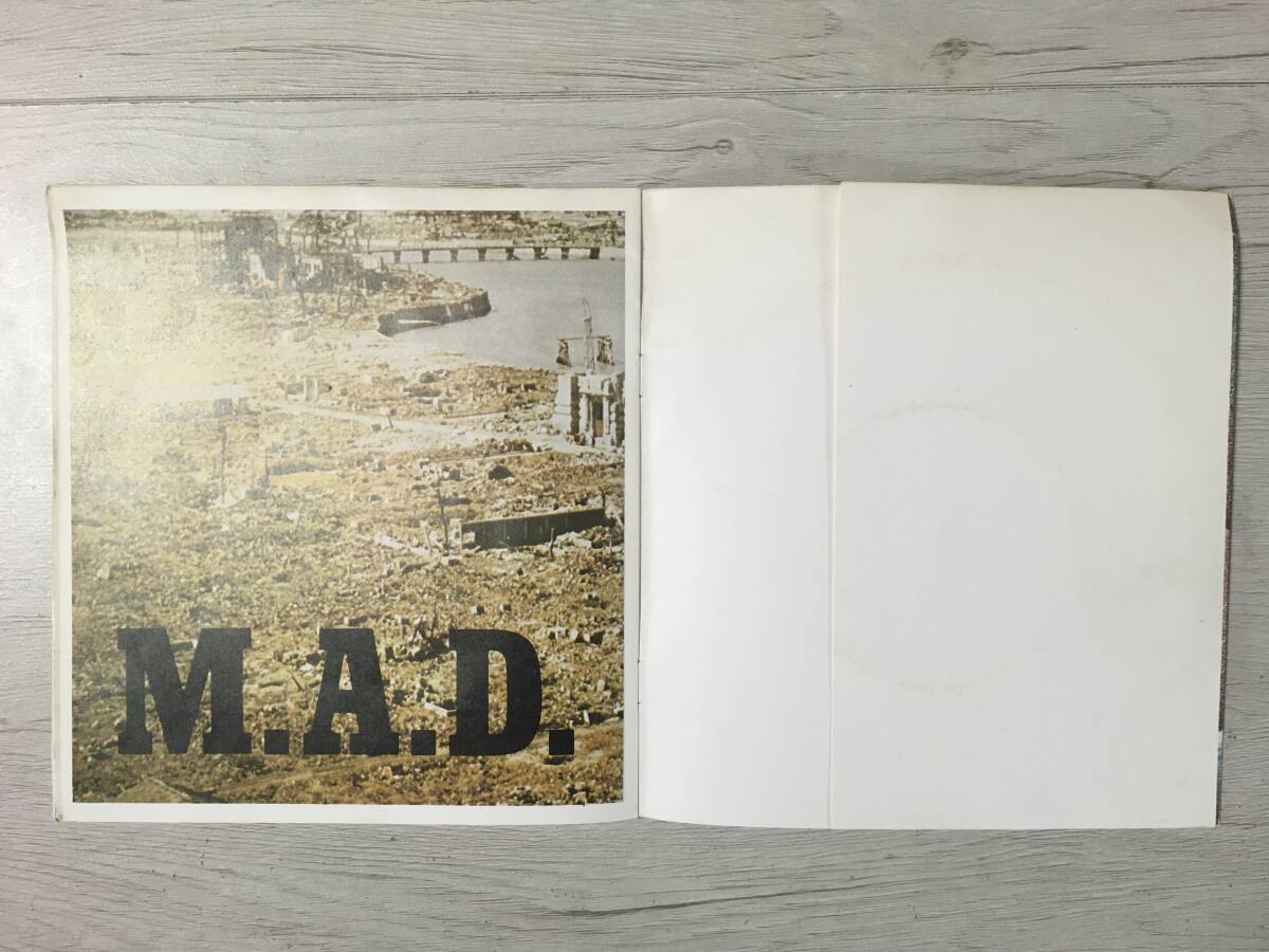 Gillan Mutually Assured Destruction UK Booklet Sleeve - Collectible, Used | Japansoundstore