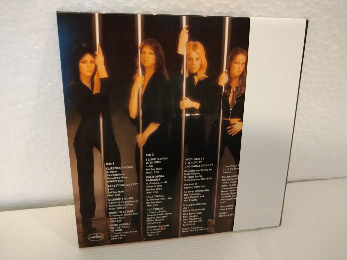 The Runaways Queen of Noise LP First Limited Ed. Paper Jacket Used | Japansoundstore