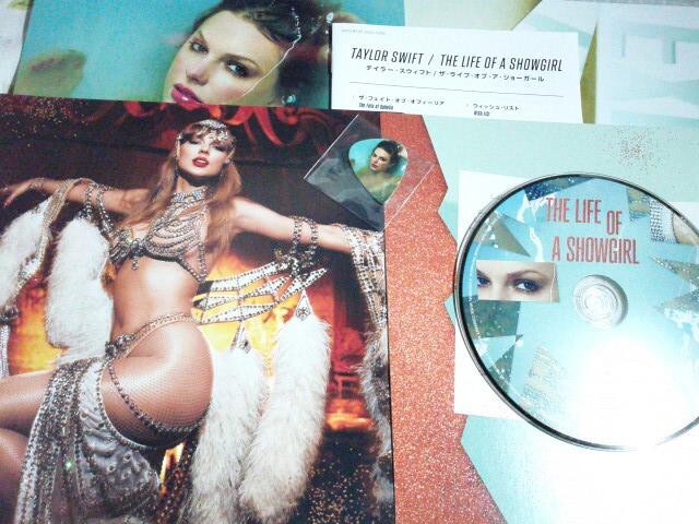 Taylor Swift The Life of a Showgirl Japan Deluxe Limited CD  Release | Japansoundstore