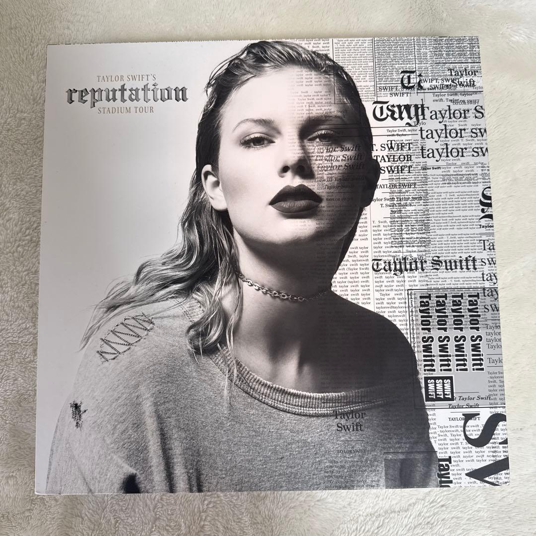 Taylor Swift Reputation Stadium Tour VIP Box Japan Exclusive Set with Extras