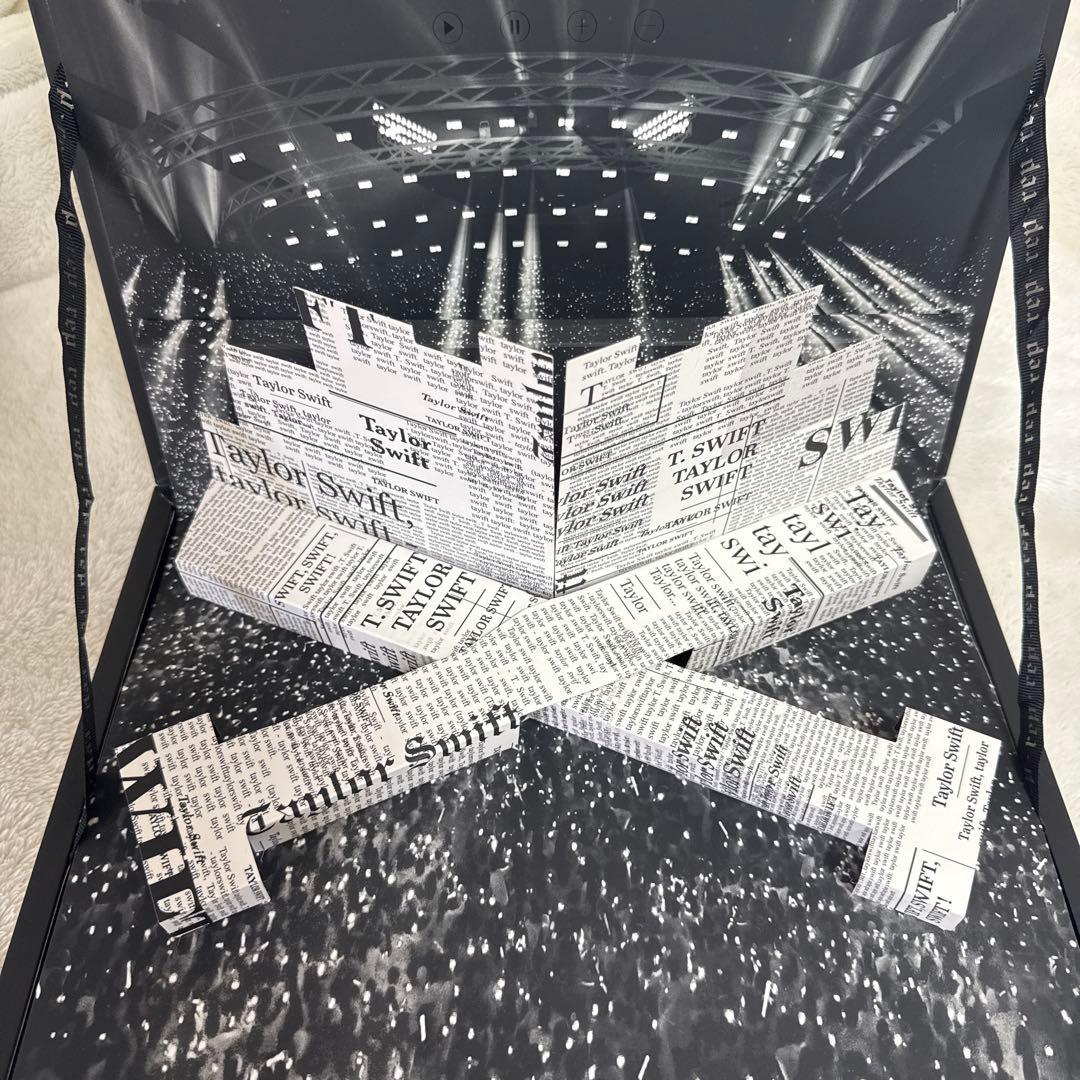 Taylor Swift Reputation Stadium Tour VIP Box Japan Exclusive Set with Extras
