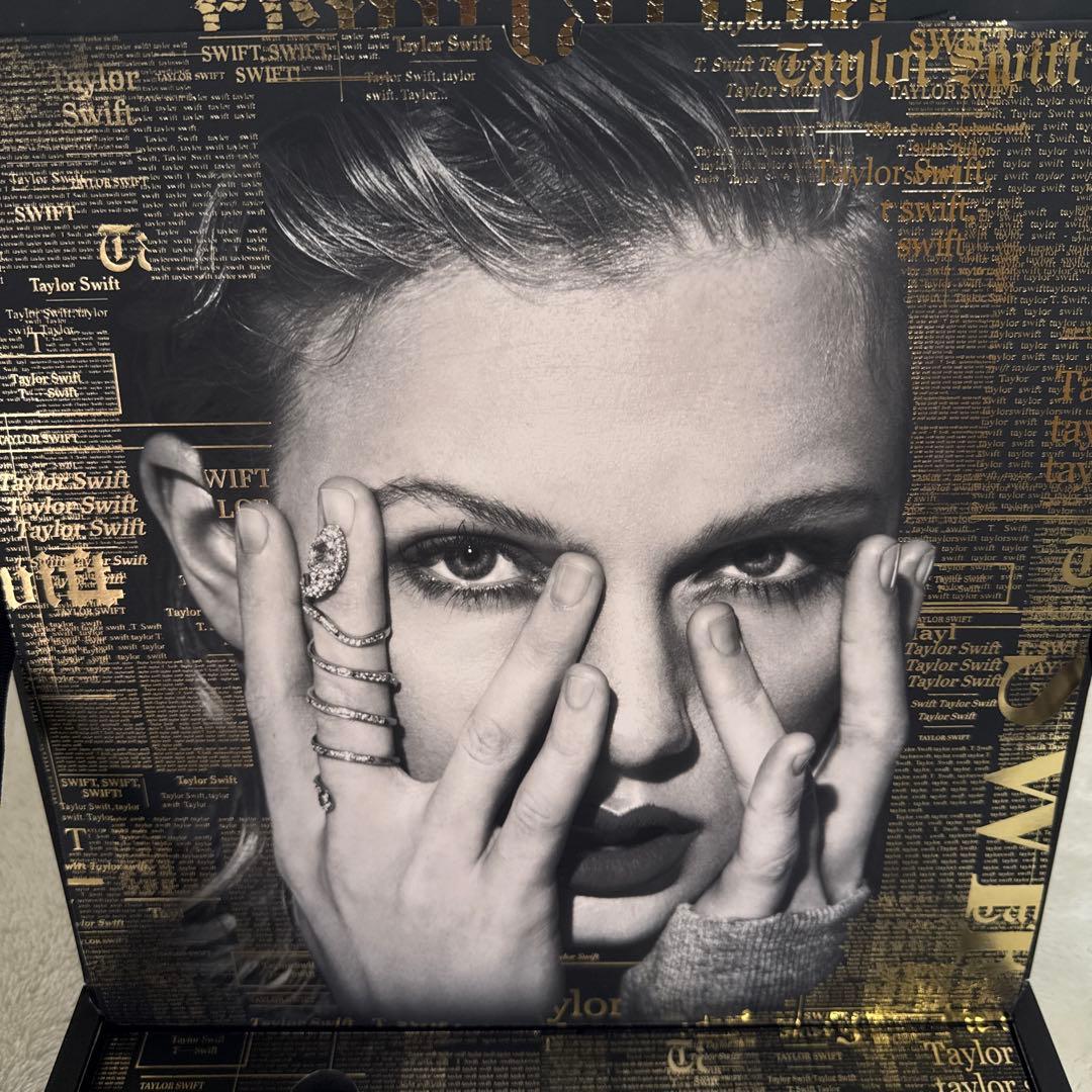 Taylor Swift Reputation Stadium Tour VIP Box Japan Exclusive Set with Extras