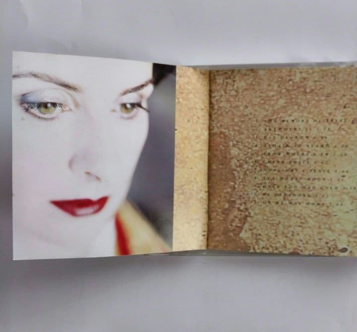 Enya - The Memory of Trees CD Japan Press Gold Disc with Bonus Track 1995