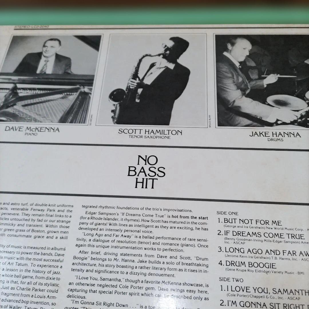 Scott Hamilton No Bass Hit LP Jazz Reissue Used — 1979/1984, Concord Jazz | Japansoundstore