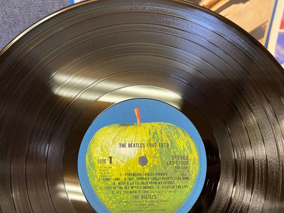 The Beatles 1967-1970 Japan 2LP Blue Album EAS-77005-6 w/ OBI & Booklet