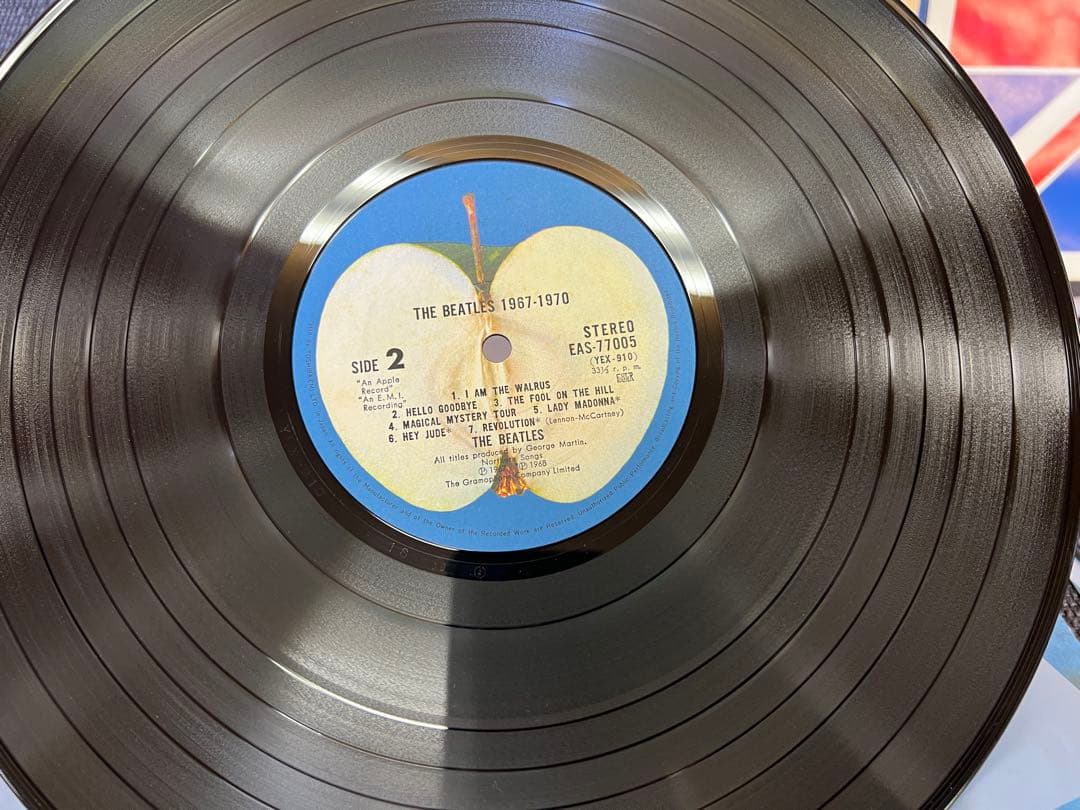 The Beatles 1967-1970 Japan 2LP Blue Album EAS-77005-6 w/ OBI & Booklet