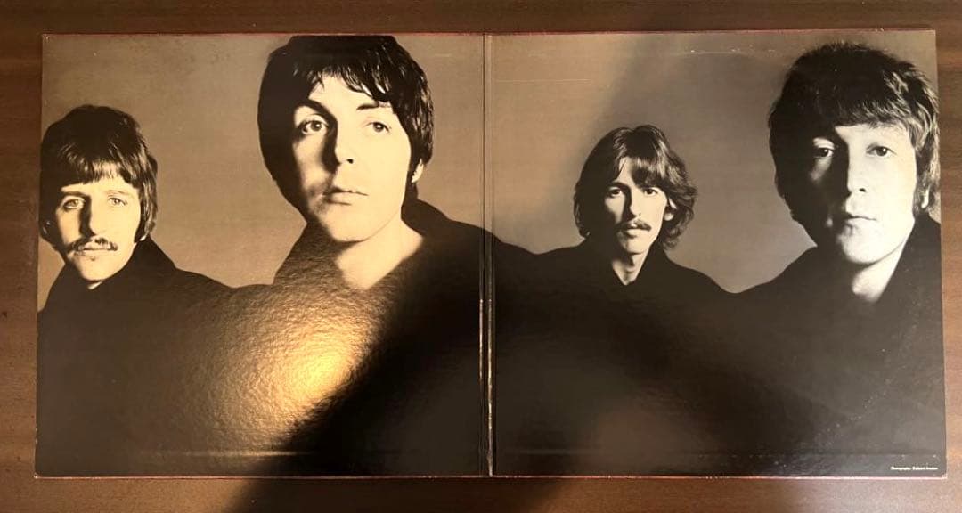 The Beatles - Love Songs 2LP Japan Edition w/ Obi, Lyric Sheet, Booklet EAS-5000