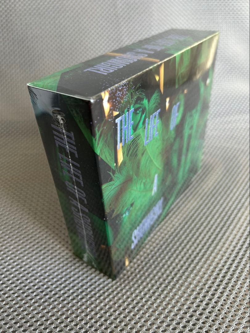 Taylor Swift The Life of a Showgirl Limited Edition CD Deluxe Jewelry Box Set