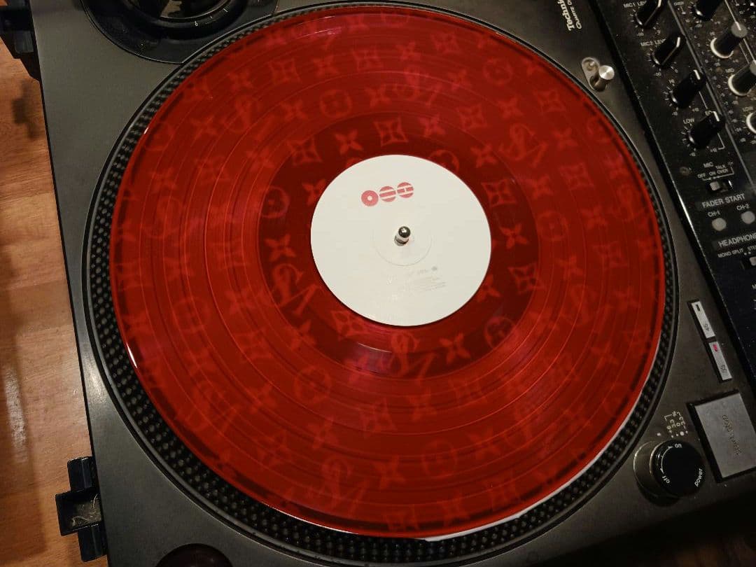 BTS Arirang Vinyl LP 2026 K-Pop Album 14 Tracks Red Color Disc Pre-owned