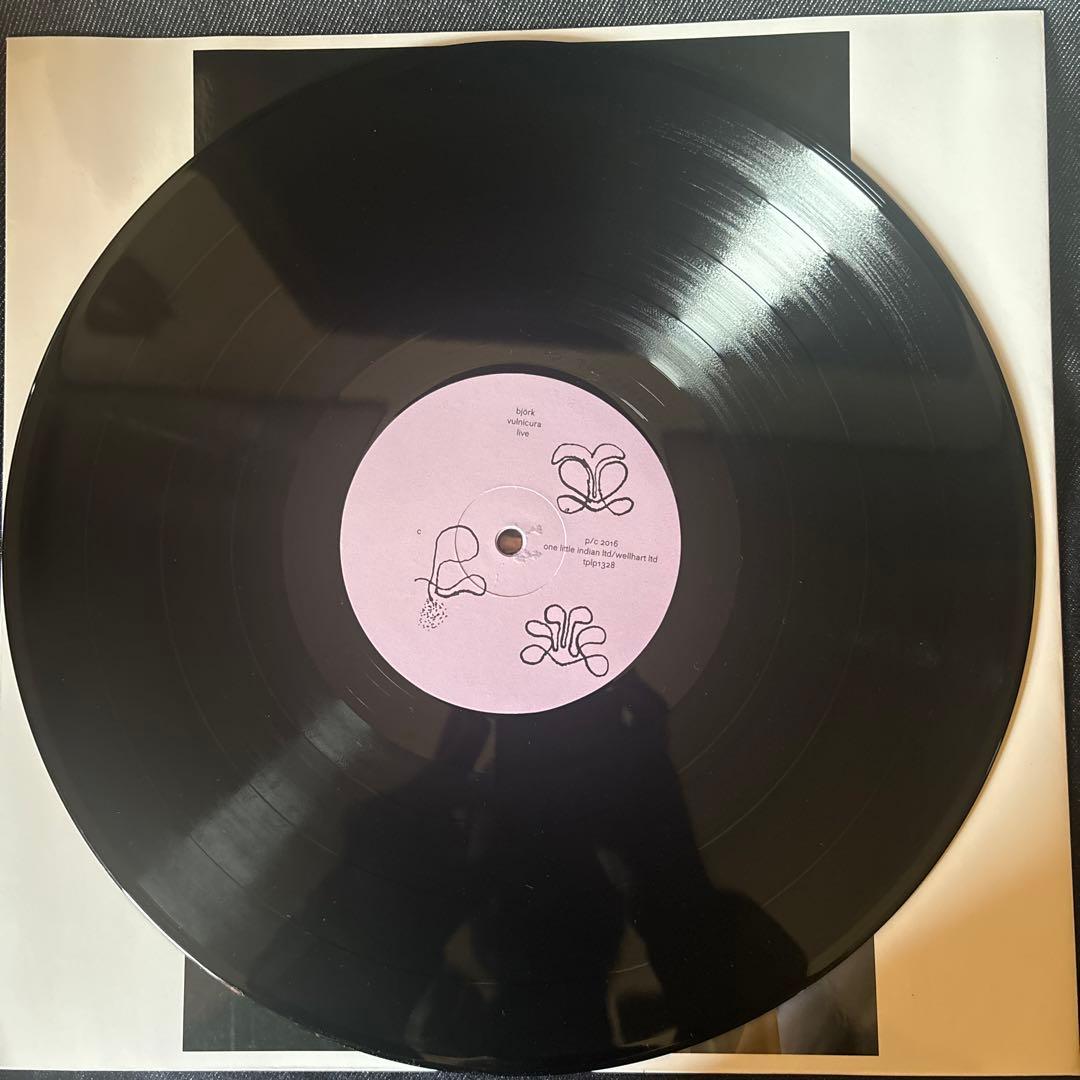 Björk - Vulnicura Live Vinyl LP 2016 Pressing Art-Pop One Little Indian