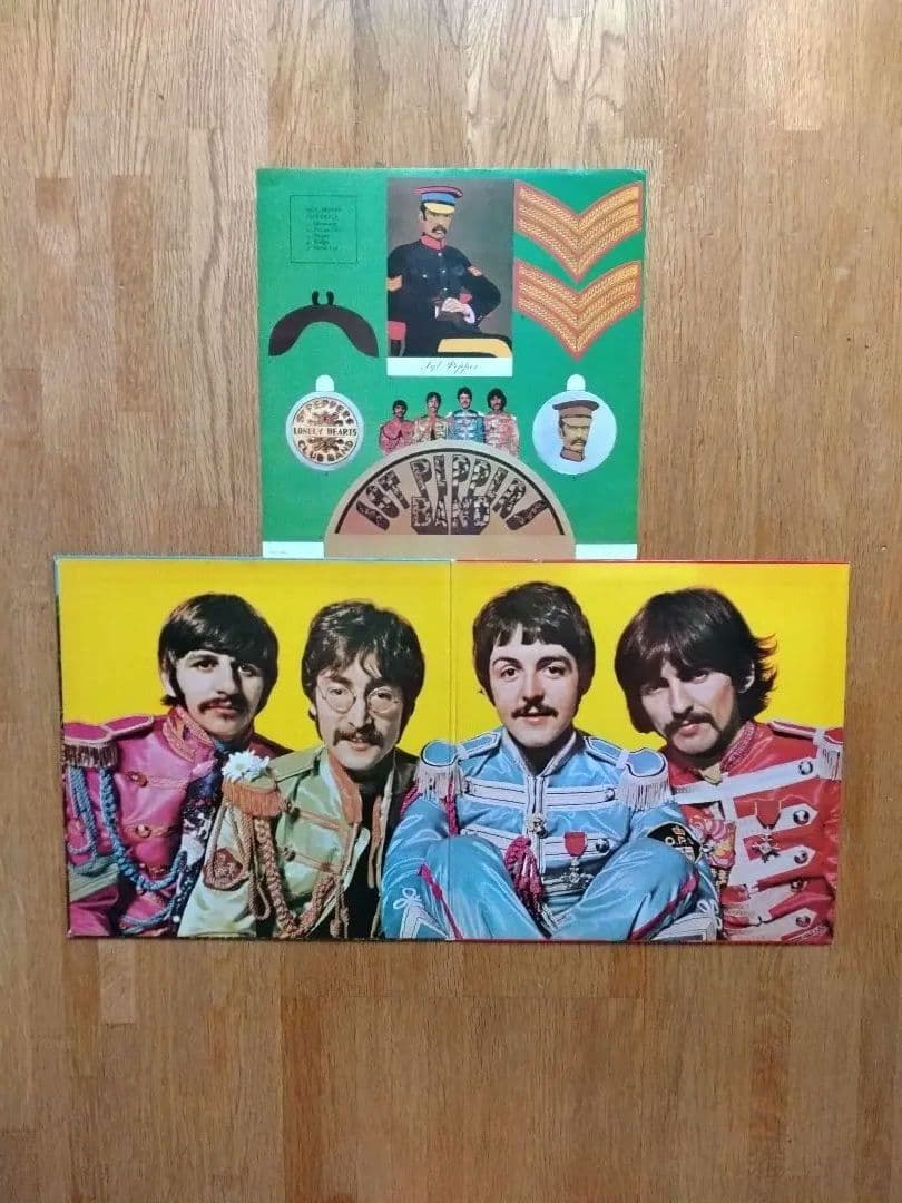 The Beatles - Sgt. Peppers Lonely Hearts Club Band Vinyl LP Japan w/ Obi & Inser