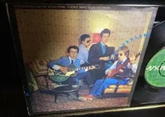 Elvis Costello & The Attractions - I Don't Want To Go To Chelsea 7" Vinyl Japan