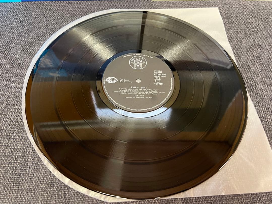 Elton John Empty Sky Vinyl LP Japan K22P-201 With Obi Classic Rock