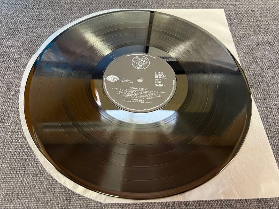 Elton John Empty Sky Vinyl LP Japan K22P-201 With Obi Classic Rock