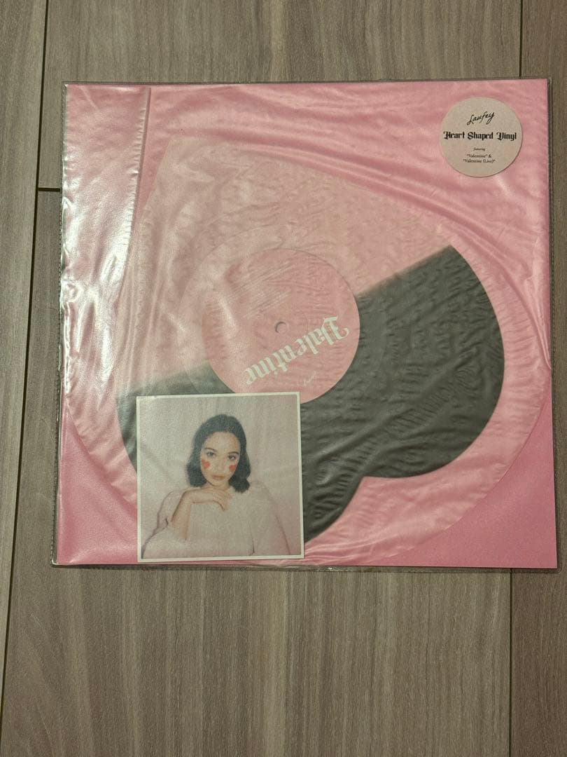 Laufey Valentine Heart Shaped Vinyl EP Limited Strawberry Pink Chocolate Brown