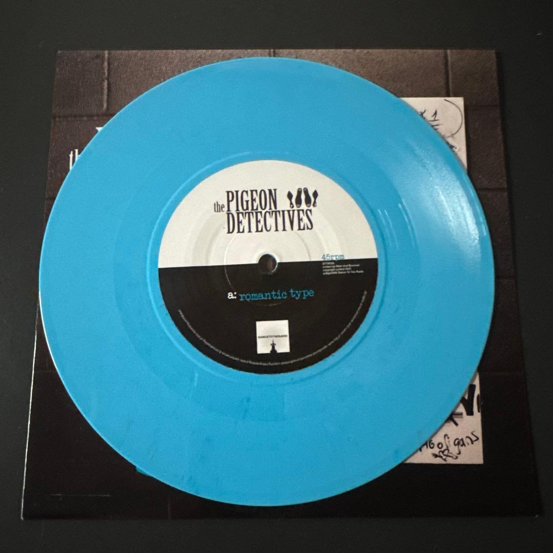 The Pigeon Detectives - Romantic Type 7" Blue Vinyl Single