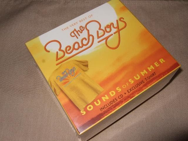 The Beach Boys Sounds of Summer CD Box Set + Exclusive Large T-Shirt 2003