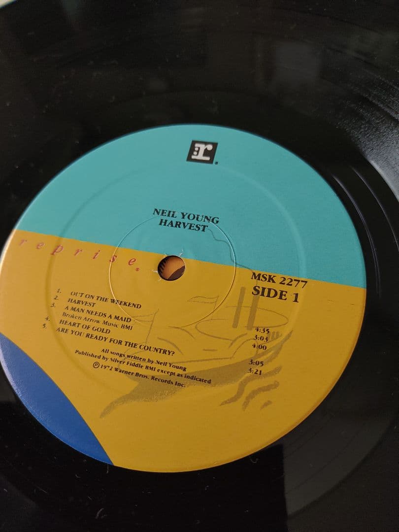 Neil Young - Harvest LP, Rare Two-Tone Label, US Pressing MSK 2277