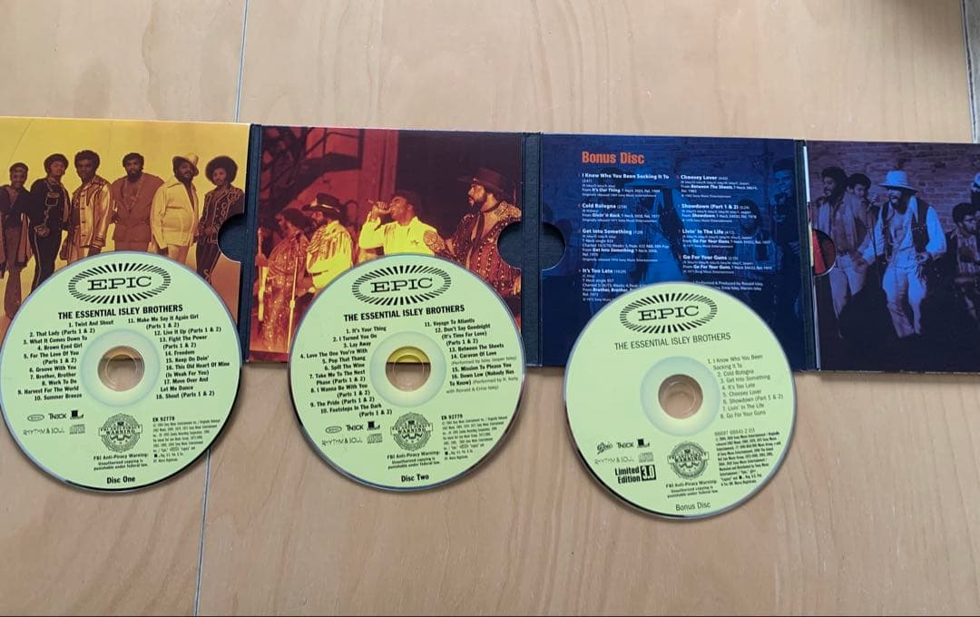 The Isley Brothers - The Essential Isley Brothers 3CD Limited Edition 3.0