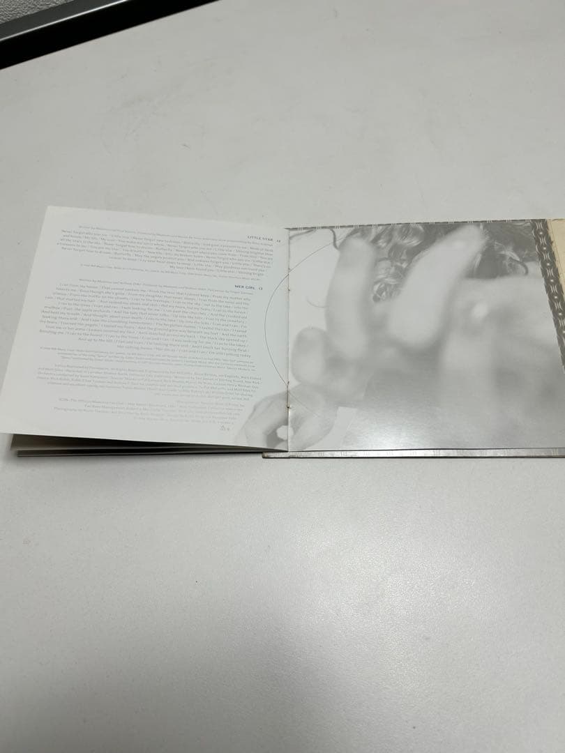 Madonna - Ray of Light CD Album, Promo Copy, Warner Music HK Ltd, 1998