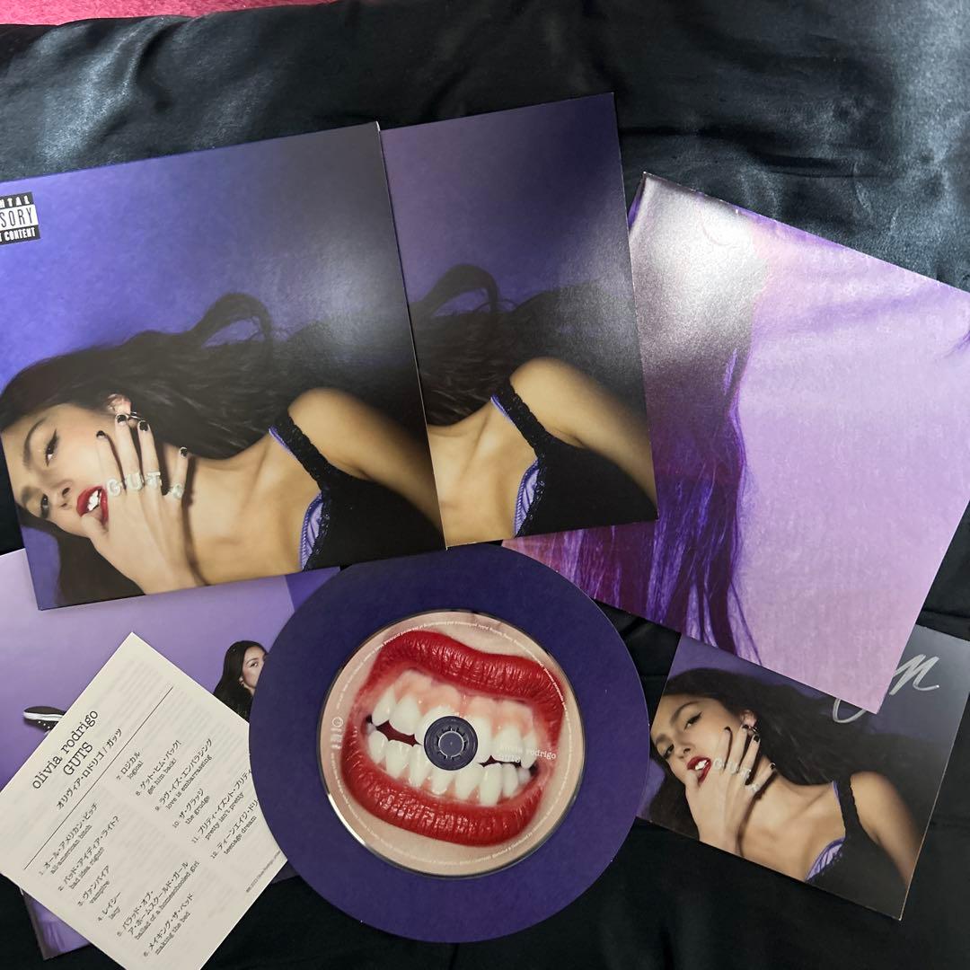 Olivia Rodrigo GUTS Deluxe Edition Signed Card CD Used Excellent Condition | Japansoundstore