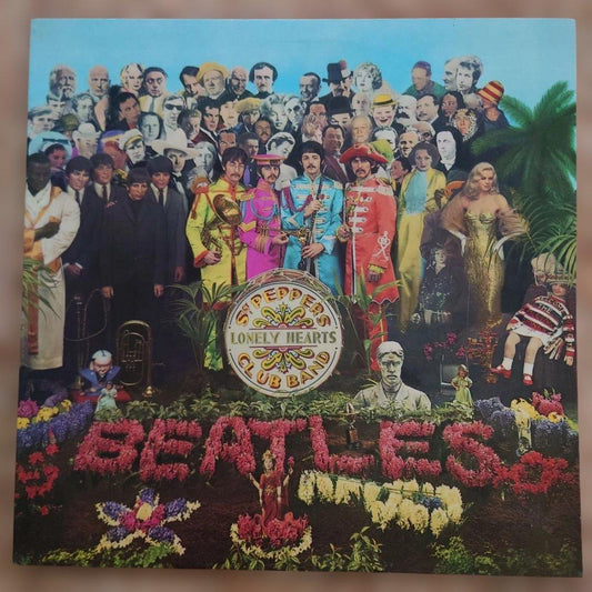 UK Beatles Sgt. Pepper's Lonely Hearts Club 1967 3rd Stereo Vinyl Record, Near M | Japansoundstore