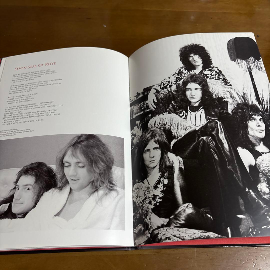 Queen Absolute Greatest Limited Edition 2CD+BOOK Japan Press 2009