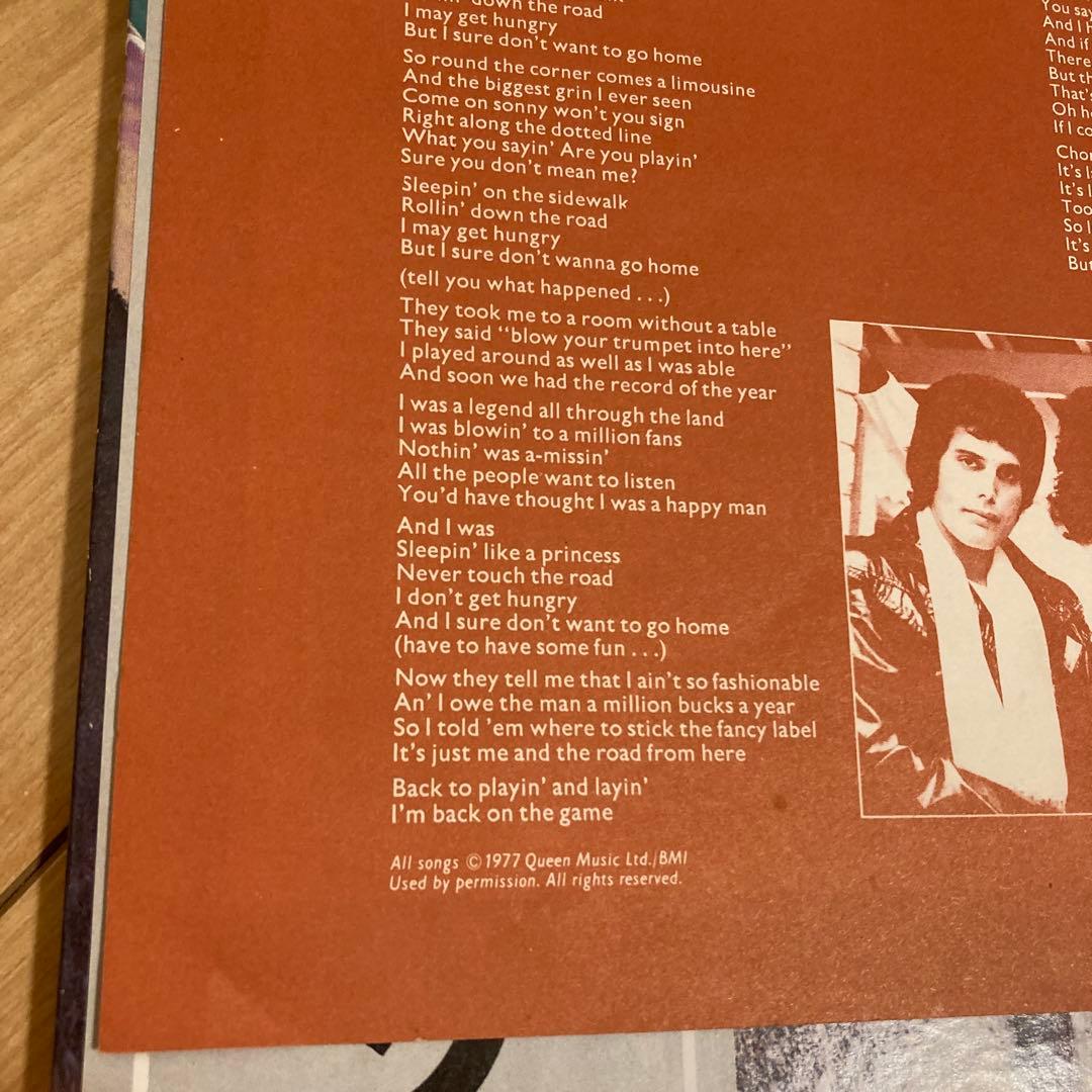 Queen s of the World Vinyl LP with Obi, Used, Slight Damage | Japansoundstore