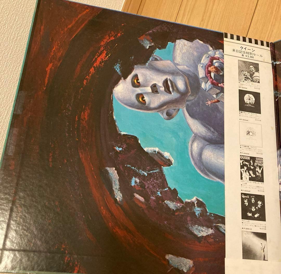 Queen s of the World Vinyl LP with Obi, Used, Slight Damage | Japansoundstore