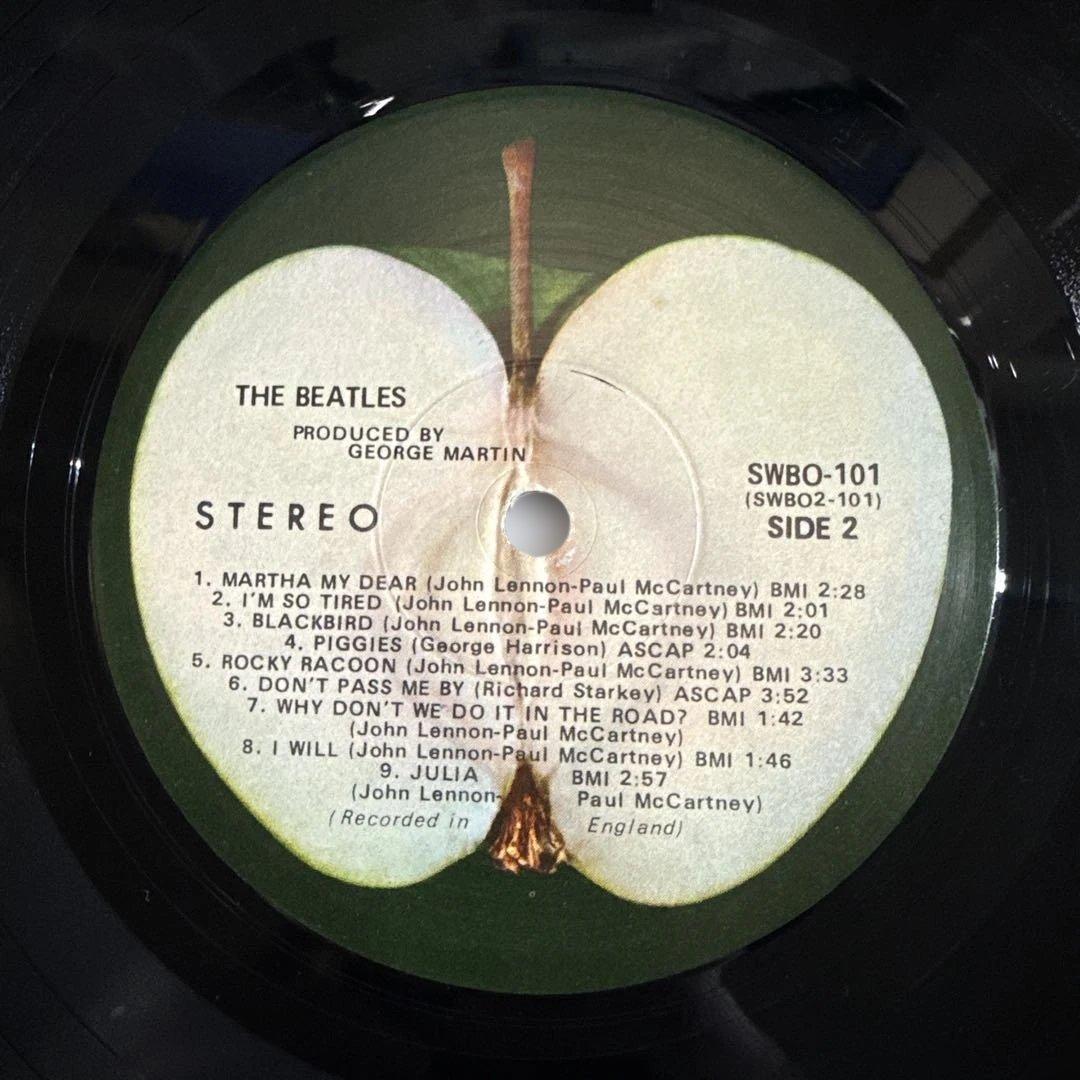 The Beatles White Album LP with Poster SWBO-101 Used VG+ | Japansoundstore