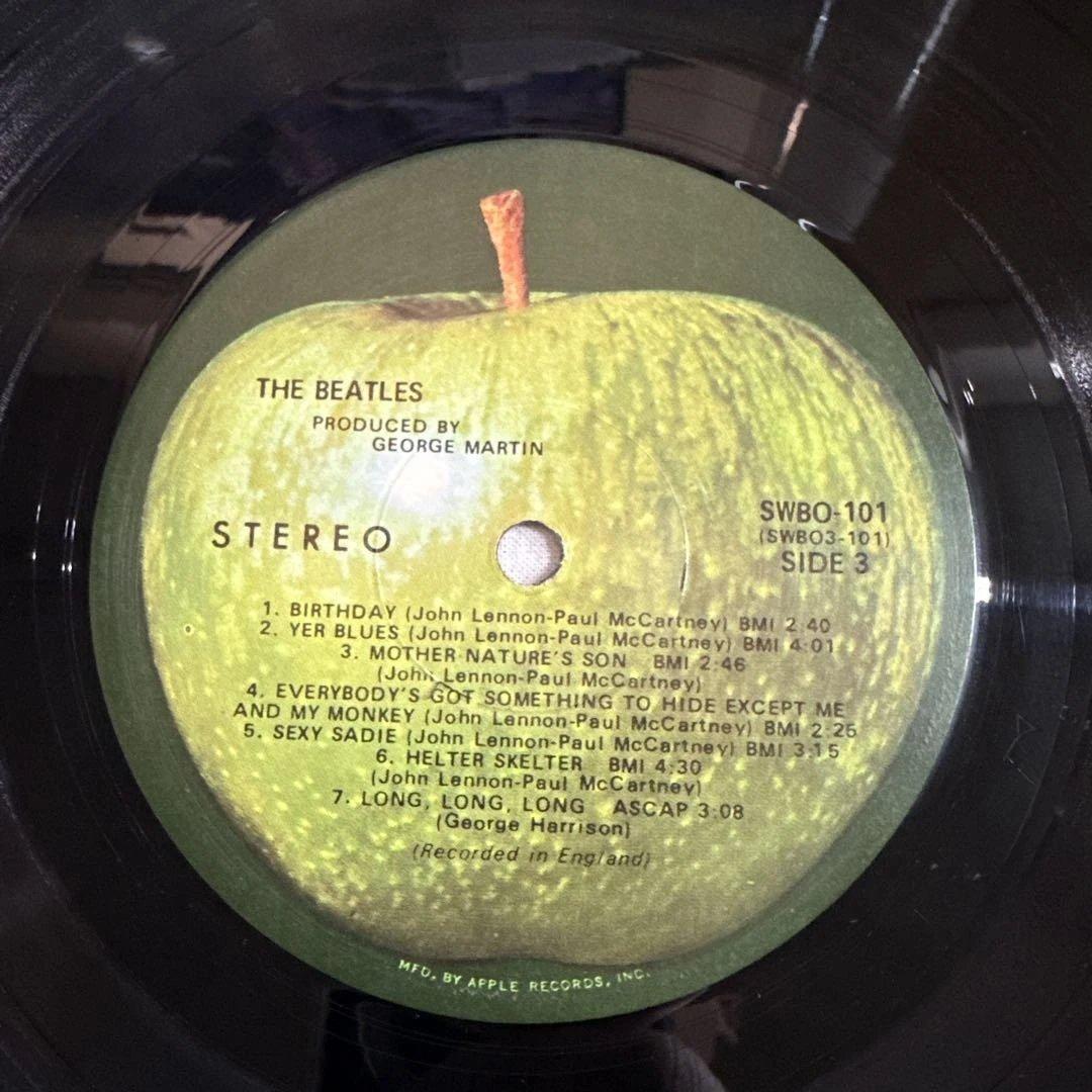 The Beatles White Album LP with Poster SWBO-101 Used VG+ | Japansoundstore