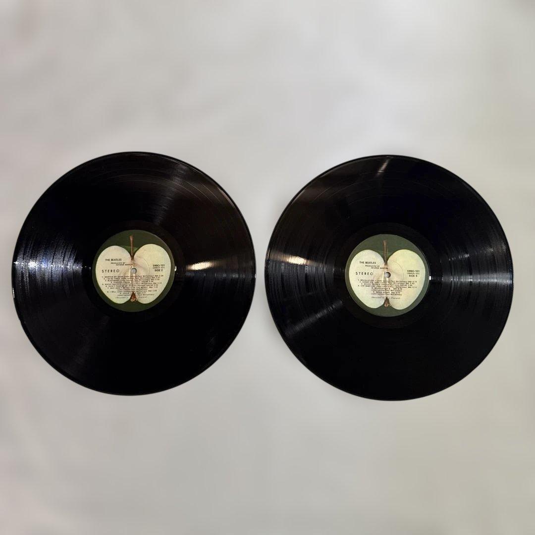 The Beatles White Album LP with Poster SWBO-101 Used VG+ | Japansoundstore
