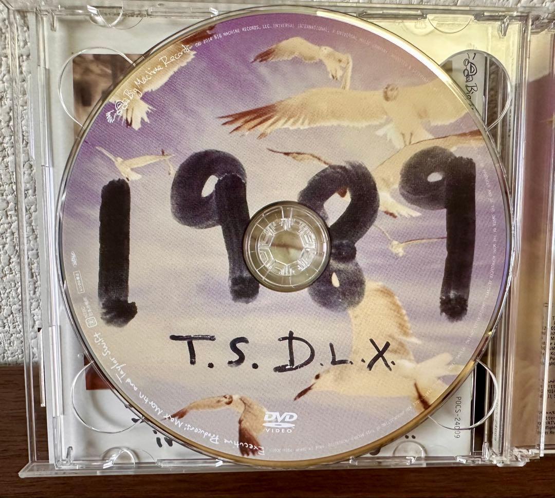 Taylor Swift 1989 Deluxe Edition CD+DVD Japan Press with 13 Polaroid Photos 2014