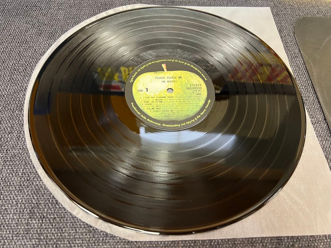 The Beatles - Please Please Me LP 1976 Japan Pressing EAS-80550 Apple Early Matr