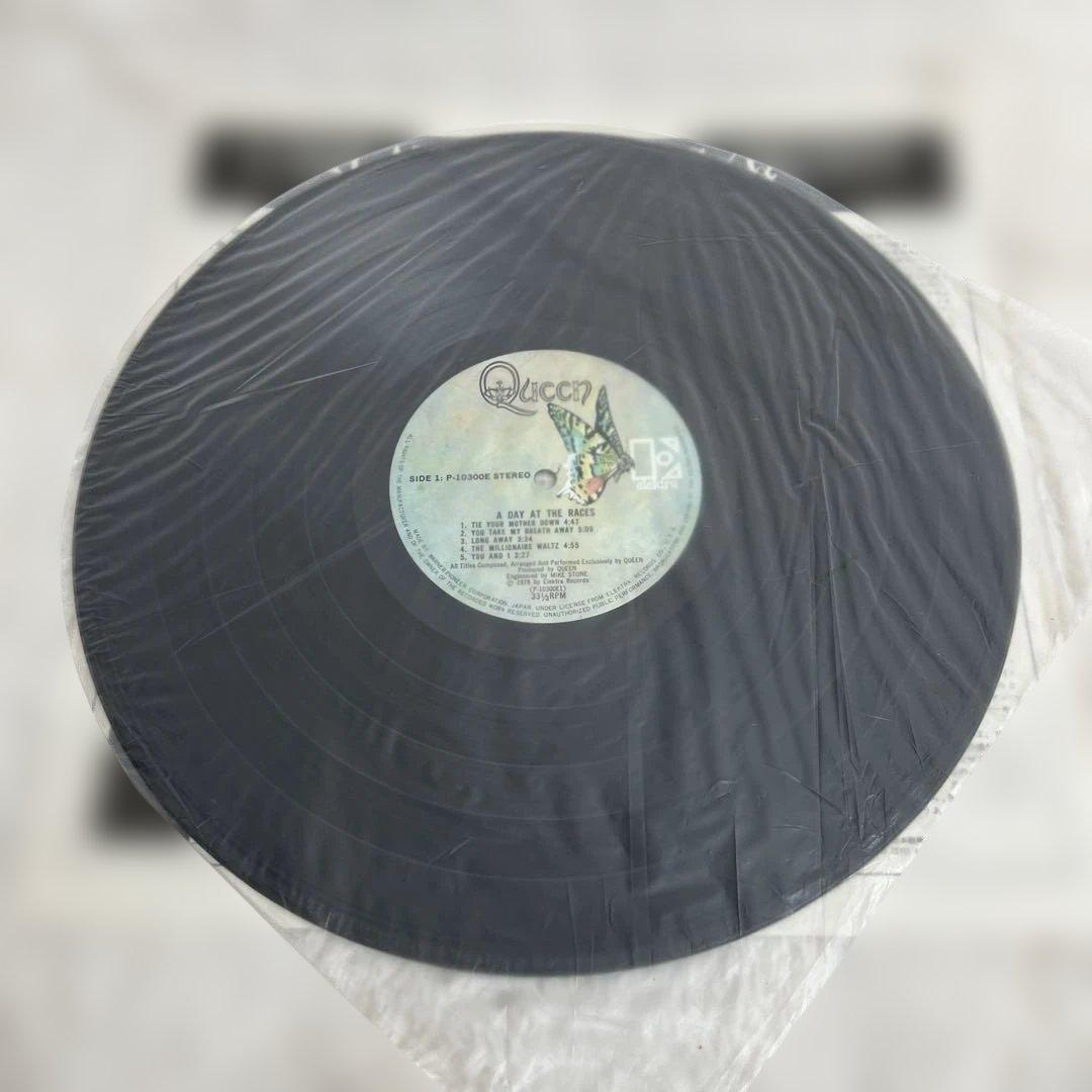 Queen A Day At The Races LP Record with Obi Japan Domestic Used | Japansoundstore
