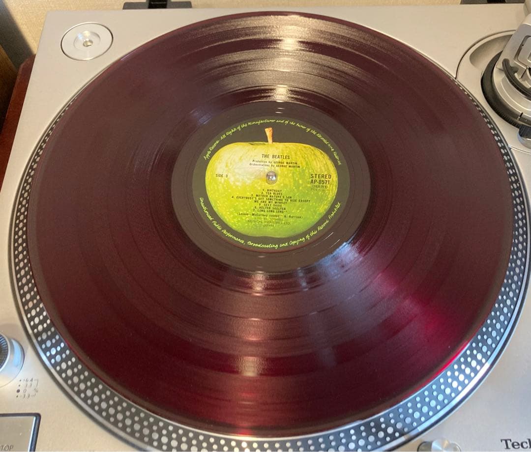 The Beatles White Album Japanese Red Stereo LP Used Collectible | Japansoundstore