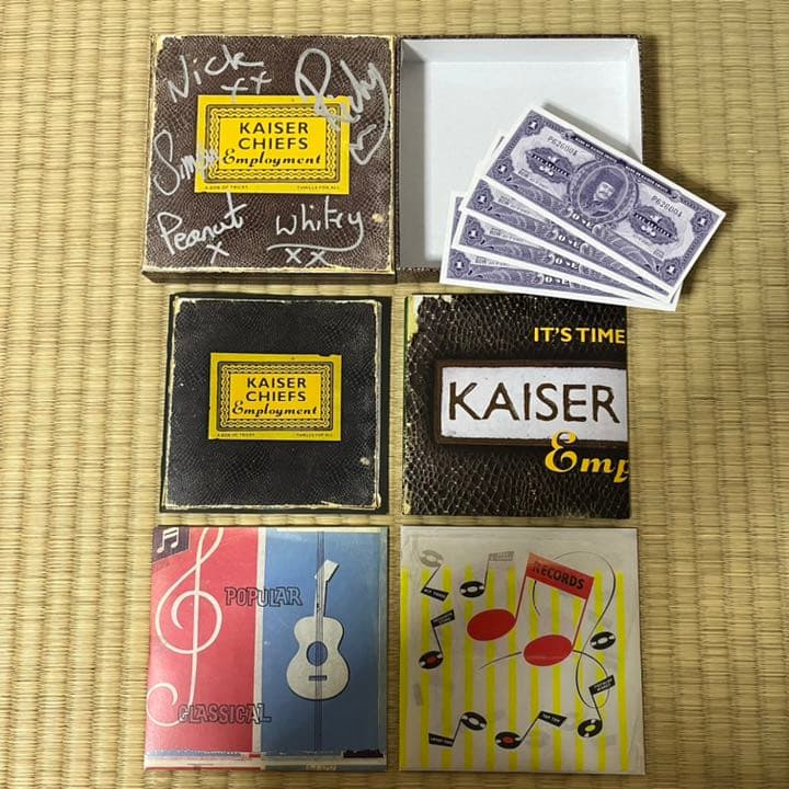 Kaiser Chiefs Employment Deluxe 2CD Signed UK Band Vinyl Condition Slightly Used | Japansoundstore