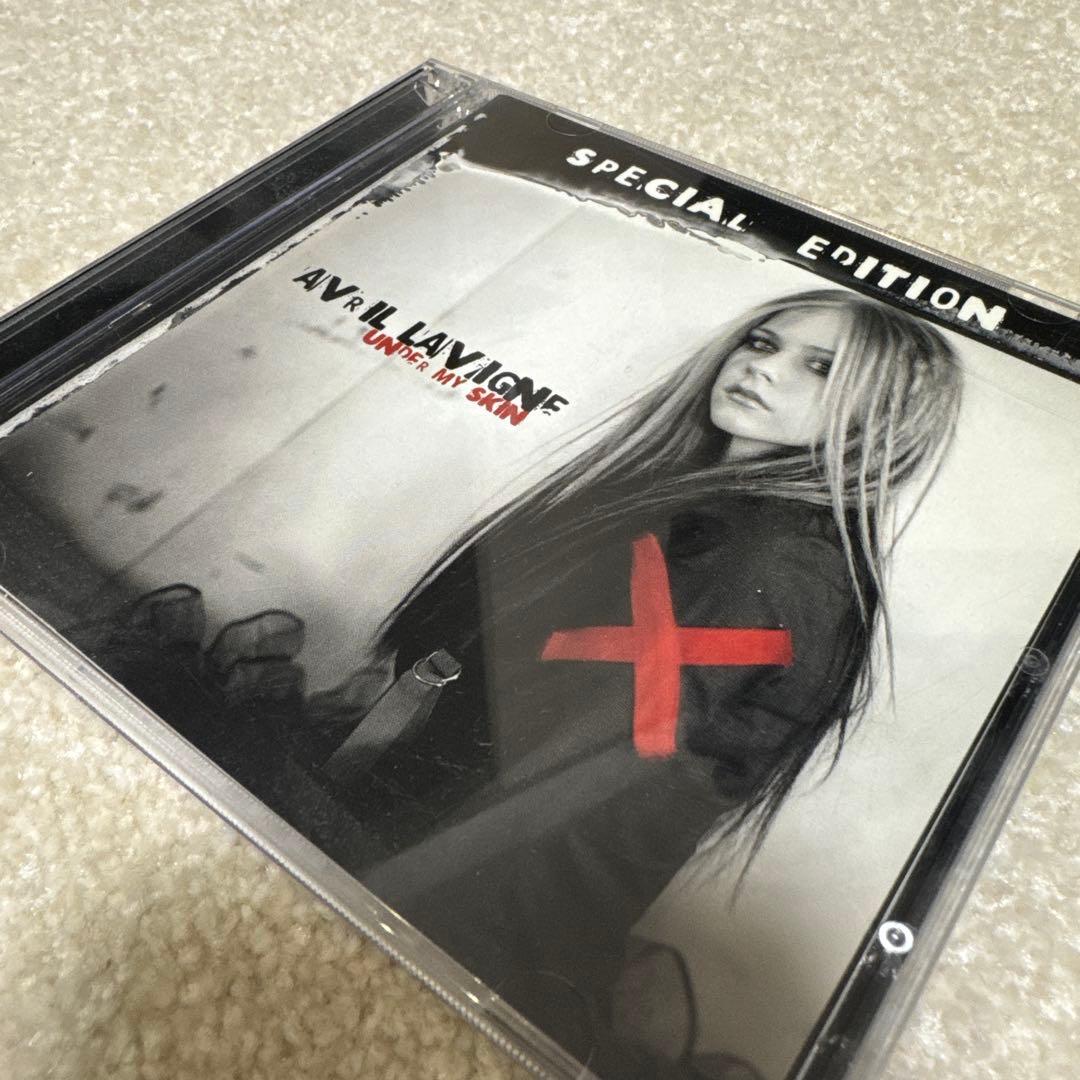 Avril Lavigne Under My Skin CD+DVD Limited Japan Edition Used Good | Japansoundstore