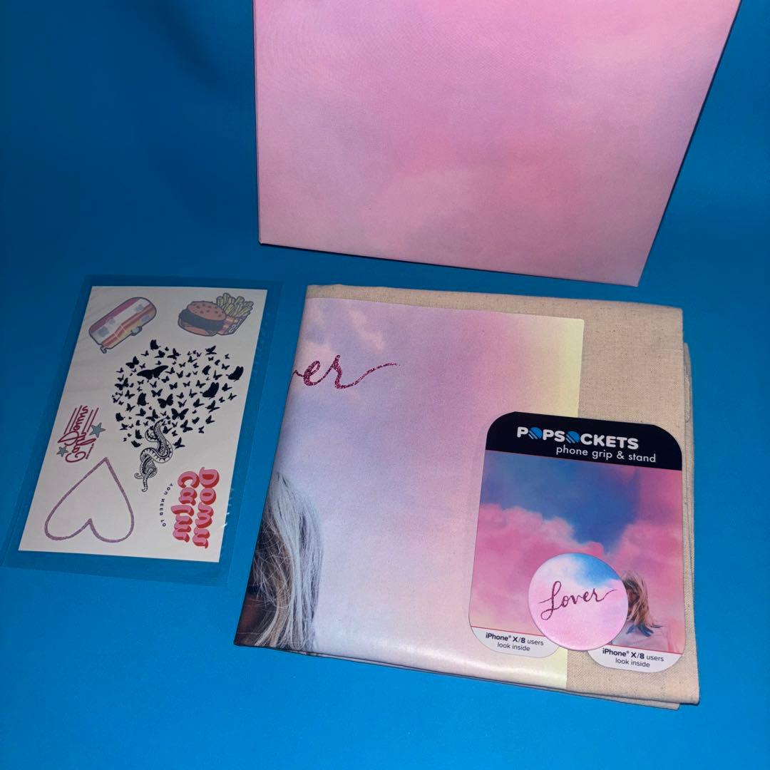 Taylor Swift Lover Deluxe Box Set CD with Tote & Postcards Excellent Condition | Japansoundstore