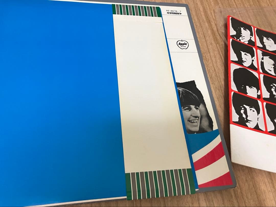 The Beatles - The Beatles' Story 2LP Japan Apple AP-8676-7 Box Set with Obi
