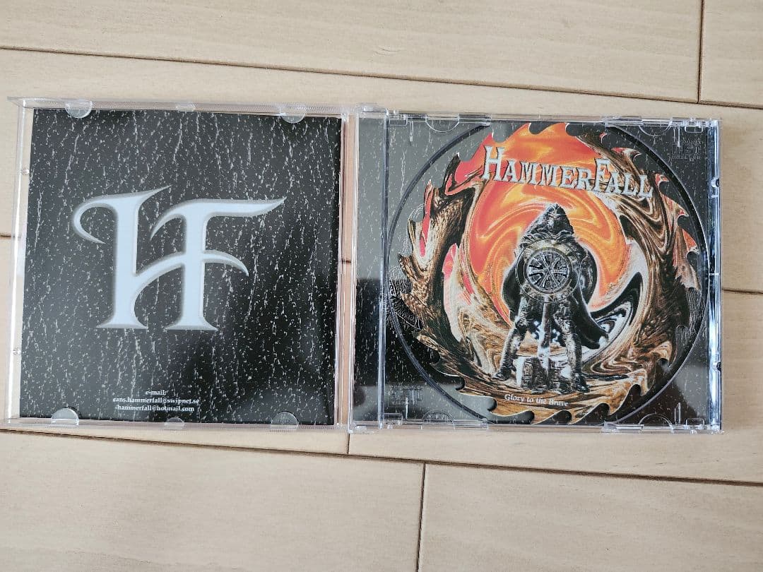 HammerFall - Glory to the Brave - Shaped CD Debut Album 1997 Nuclear Blast