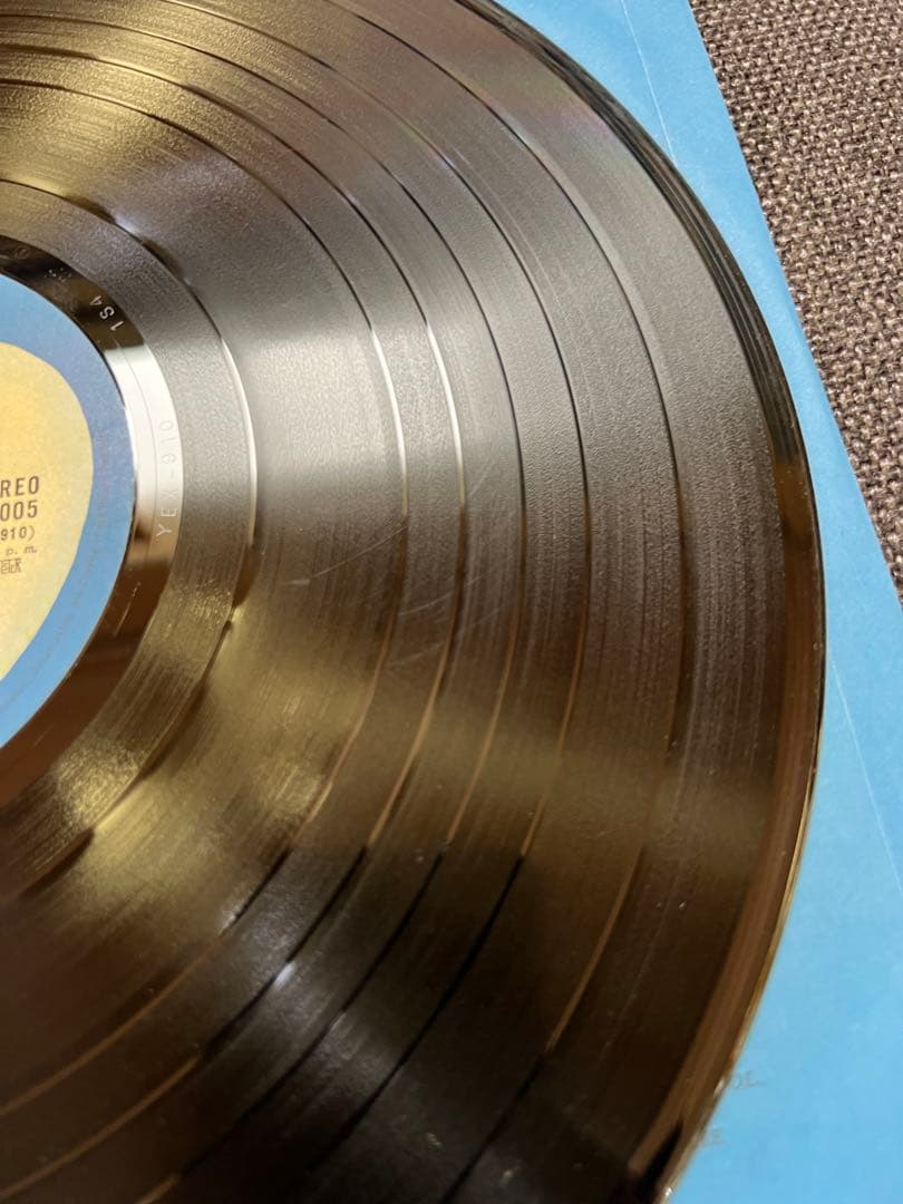 The Beatles 1967-1970 Blue Album 2LP Japan Vinyl EAS-77005-6 w/ OBI