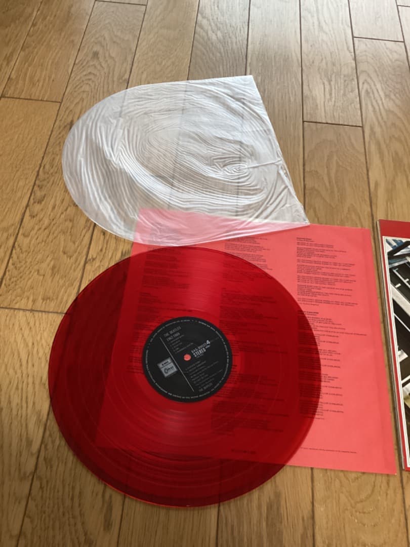 The Beatles 1962-1966 2LP Red Color Vinyl Japan Pressing EAS-50021-22 w/ Obi