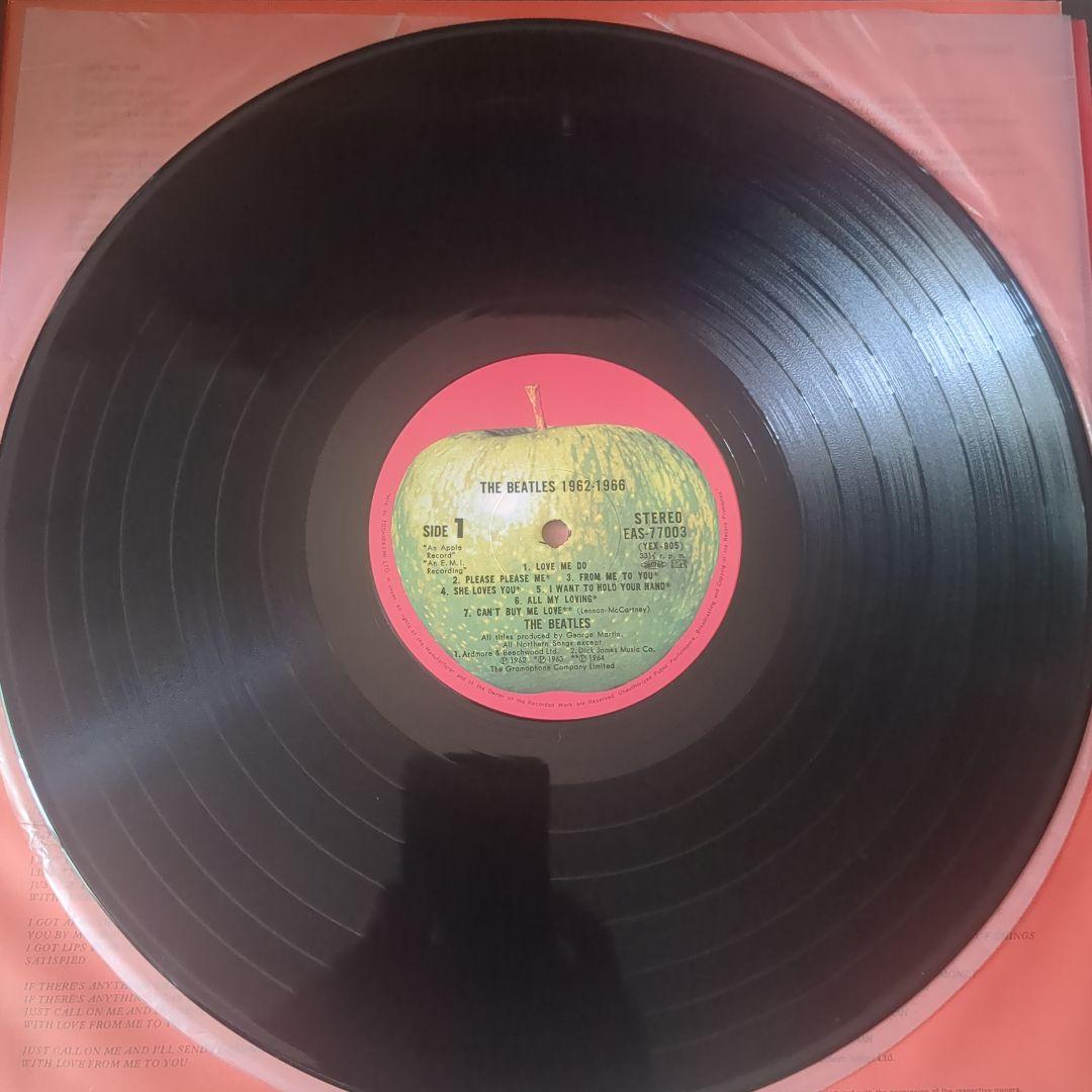 The Beatles 1962-1966 2LP Vinyl Japan Apple EAS-77003-4 Red Apple Labels