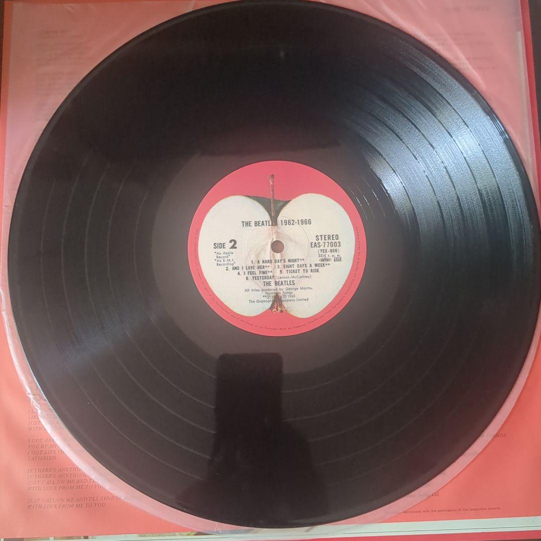 The Beatles 1962-1966 2LP Vinyl Japan Apple EAS-77003-4 Red Apple Labels