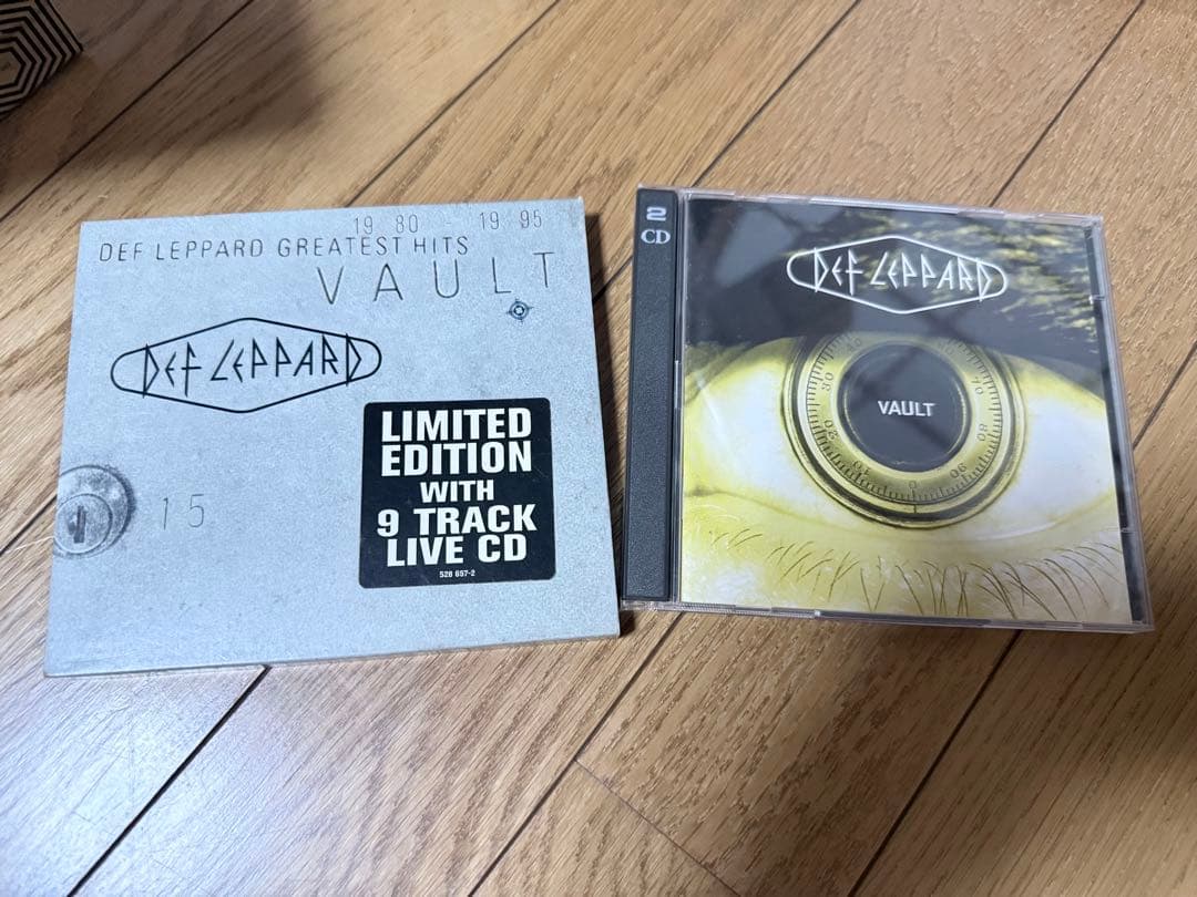 Def Leppard Vault Greatest Hits 1980-1995 2CD Limited Edition with Live Disc