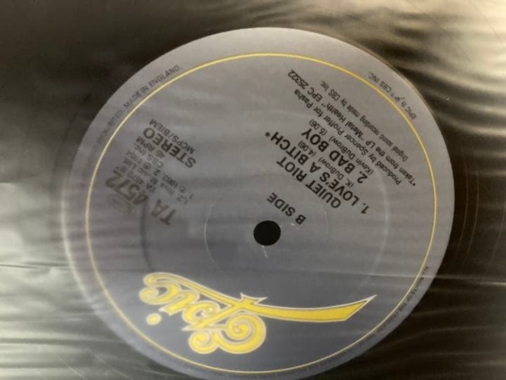 Quiet Riot - Mama Weer All Crazee Now - UK 12" Vinyl Single Epic TA 4572